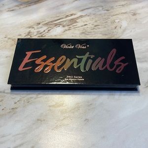 Violet Voss Essentials